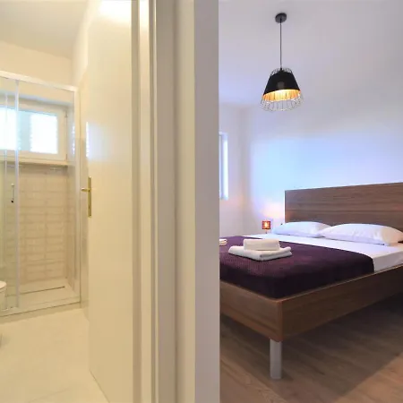 Ukic By Interhome דירה