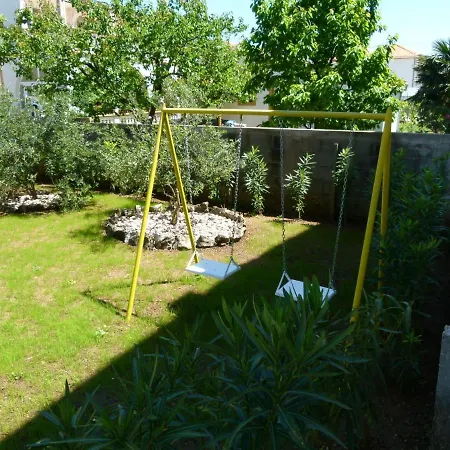 Ukic By Interhome דירה