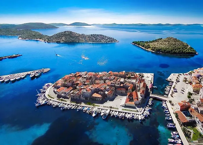 شقة Ukic By Interhome Tribalj